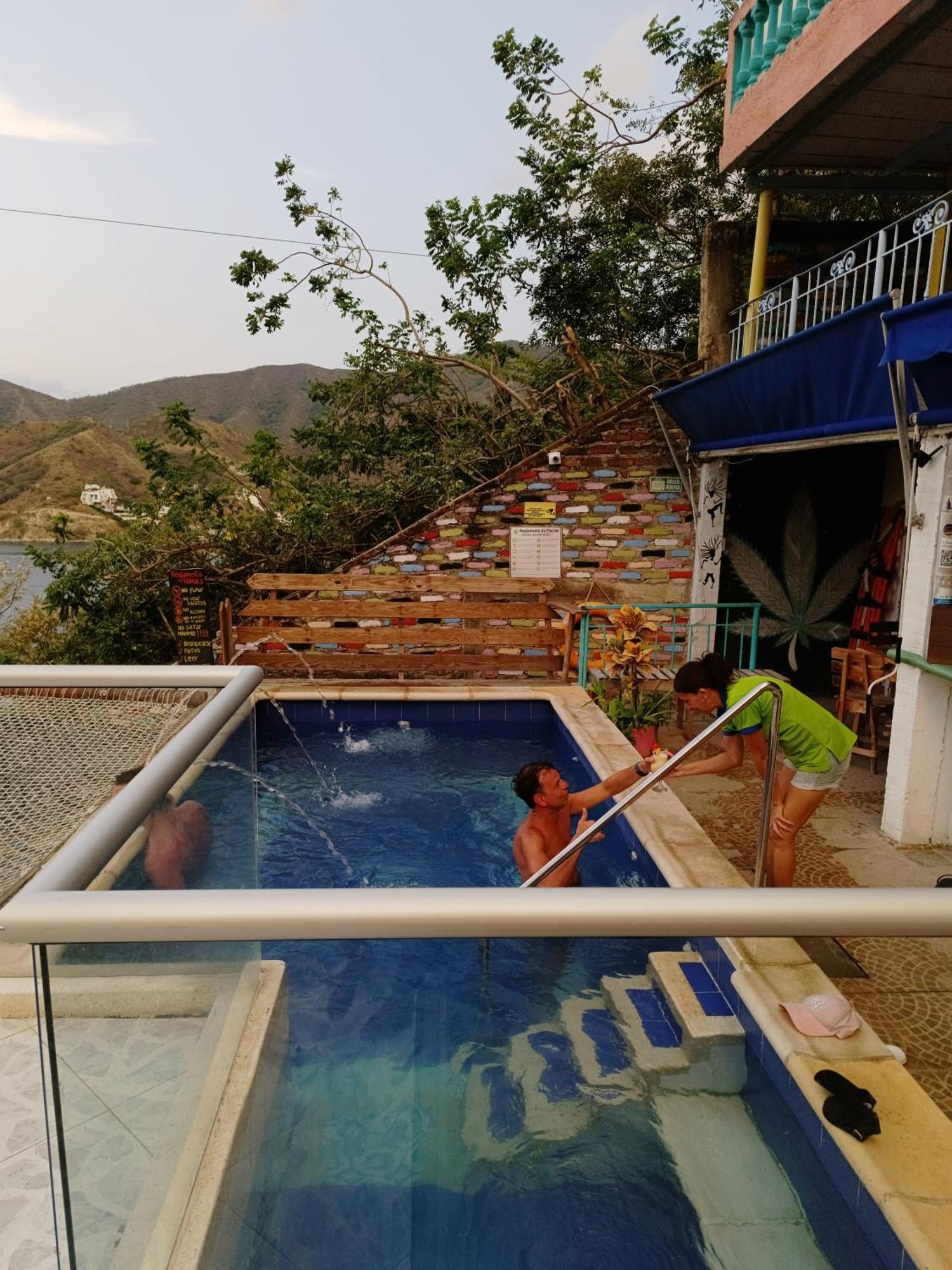 Tayrona Colors Hostel Taganga Eksteriør billede